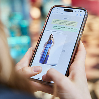 WHATSAPP SHOPPING: Faire du shopping à nos côtés est aussi simple que d’envoyer un message à une amie.